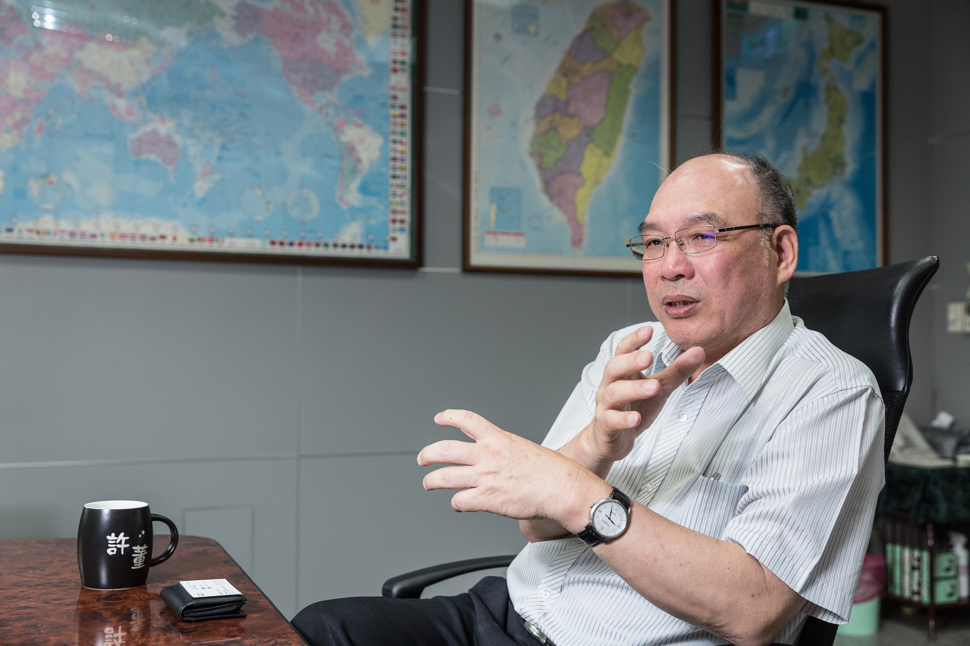 許文憲除了是哈伯精密董事長，也是工具機暨零組件工業同業公會理事長，去年號召組成口罩國家隊