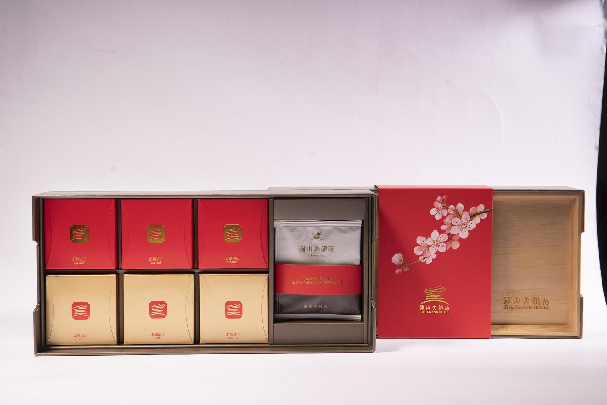 做成立體茶包的永安烏龍茶，與流心小月餅是最佳搭檔。（圓山大飯店提供）