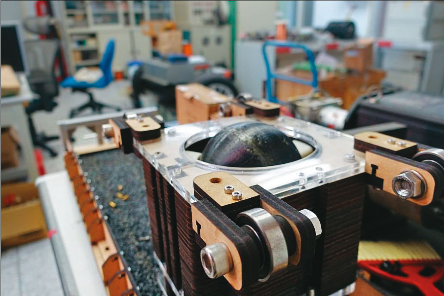 成立僅2年的新創公司張量科技,研發出比傳統衛星馬達輕巧許多的「球型馬達」,引發市場高度關注。(翻攝張量科技IG)