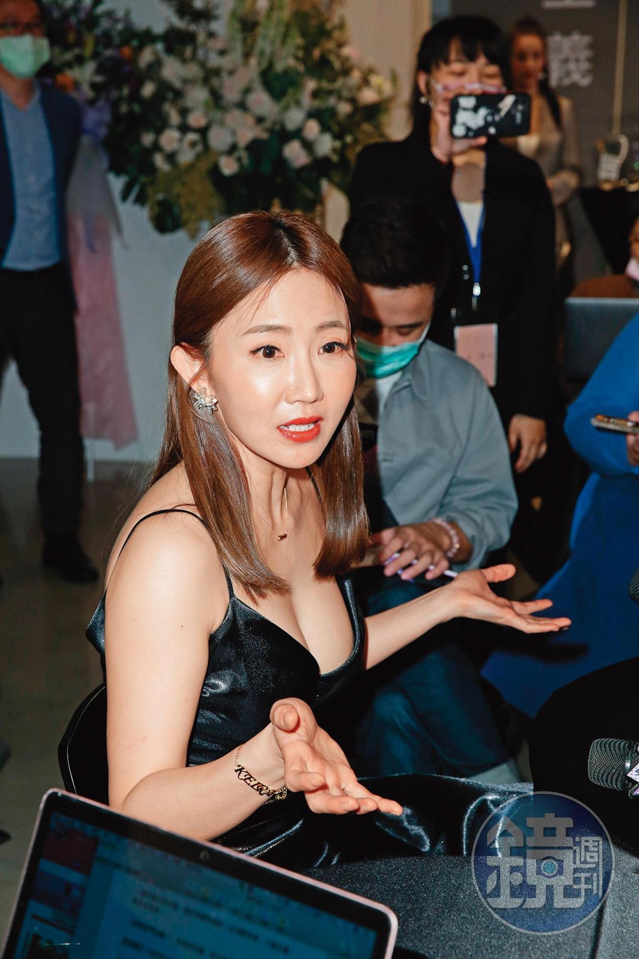 謝忻走出小三陰霾,演藝圈工作火紅,日前又再接下代言工作,荷包賺滿滿。