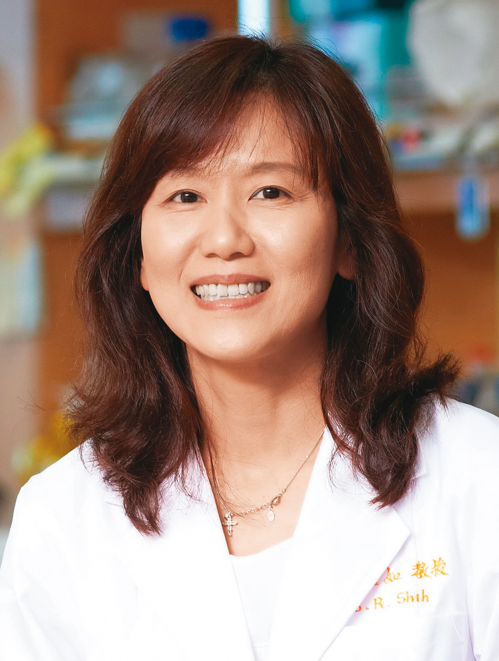 長庚病毒專家施信如認為混打在學理上沒問題,但現階段應讓多數人都打完第一劑。(翻攝長庚大學官網)