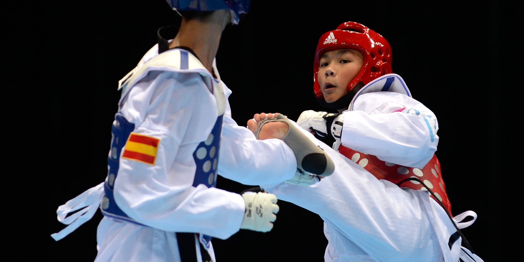 黃鈺仁從幼稚園就開始學跆拳道，2019年因右膝半月板破裂，一度開刀休養。經過低潮抗拒，他如今已拋開得失，帶傷上陣也毫無畏懼。（翻攝自中華奧委會官網）