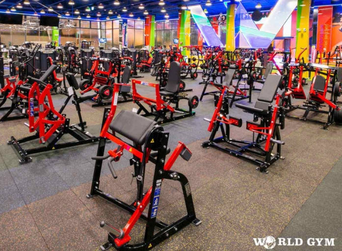 World Gym長春店傳確診者足跡，7/20日至22日暫停營業。示意圖，非長春店。（翻攝自World Gym健身俱樂部Taiwan臉書）