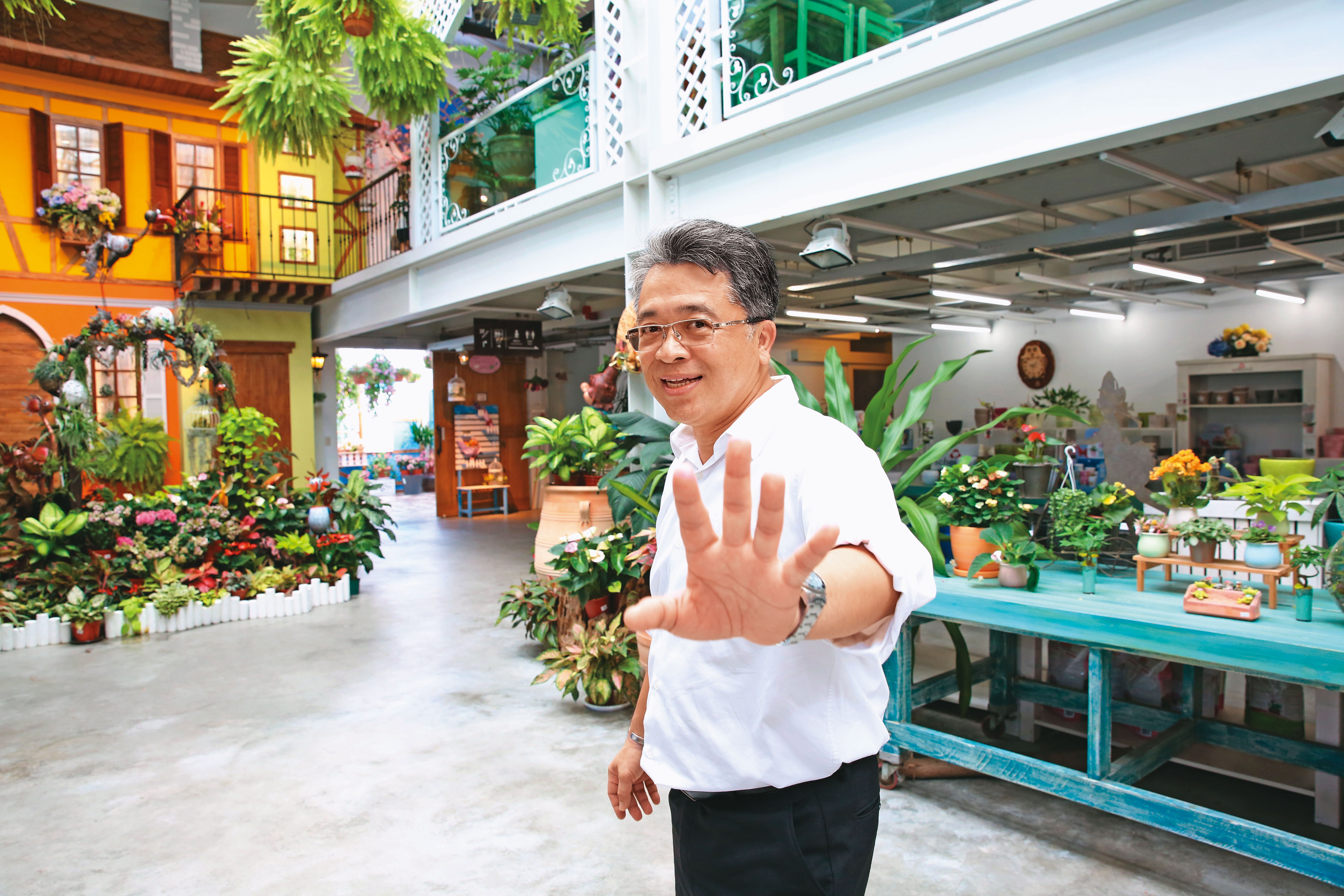 面對市場派來勢洶洶，以詹逸宏為首的泰山公司派不得不繃緊神經。