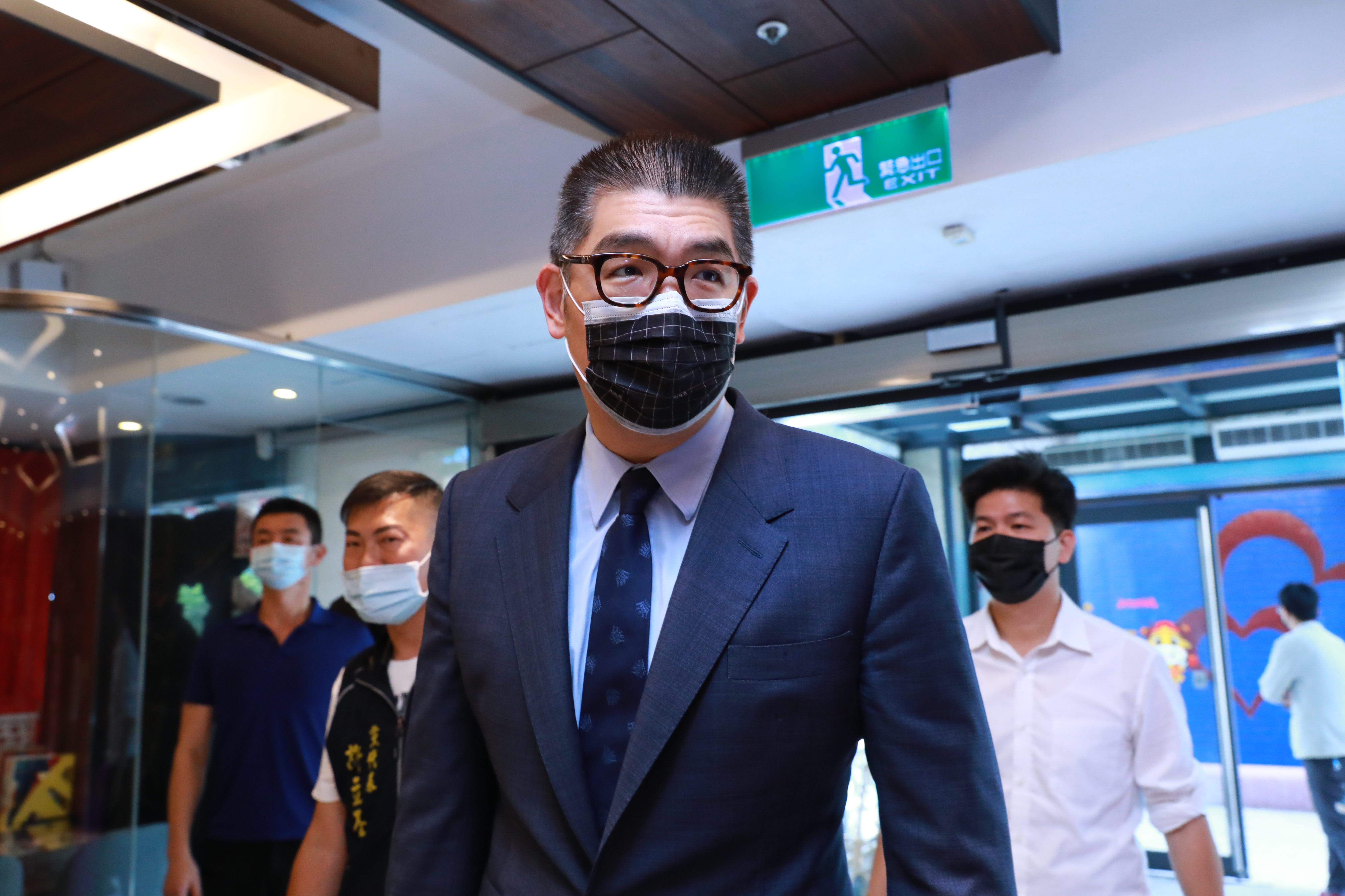 連勝文認為，政府應該發放第三次的消費券，並取名為「贖罪券」。（本刊資料照）