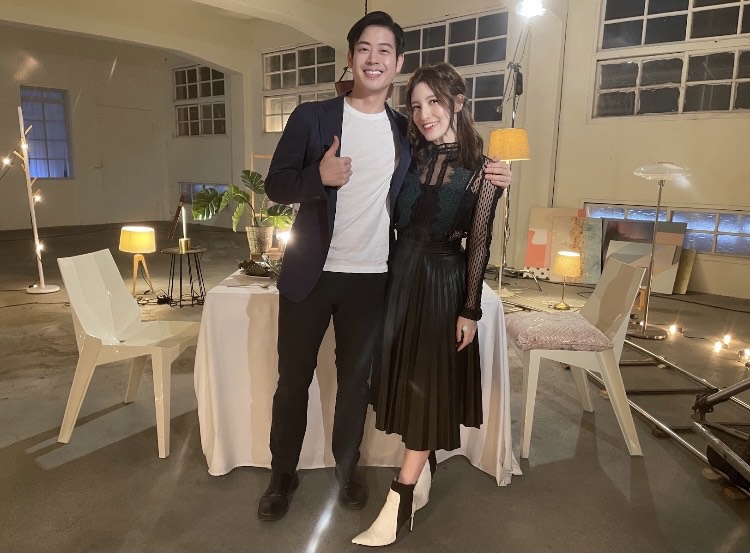 Lara特別邀請好友榮忠豪跨刀演出〈可惜不愛了〉MV，兩人拍感情戲時，也展現絕佳好默契。（新湃傳媒提供）