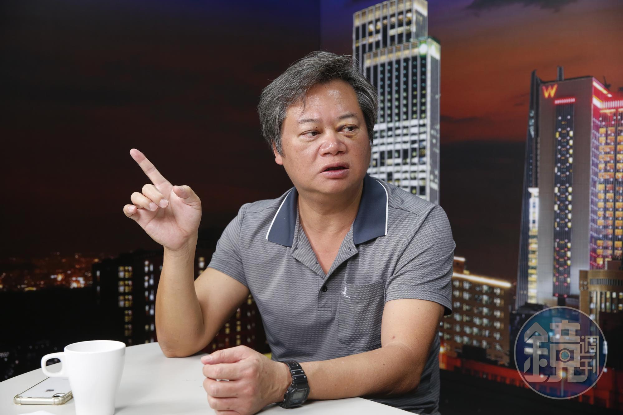 不敗教主陳重銘表示,金融股進入除權息旺季,有機會接棒輪動。(資料照)