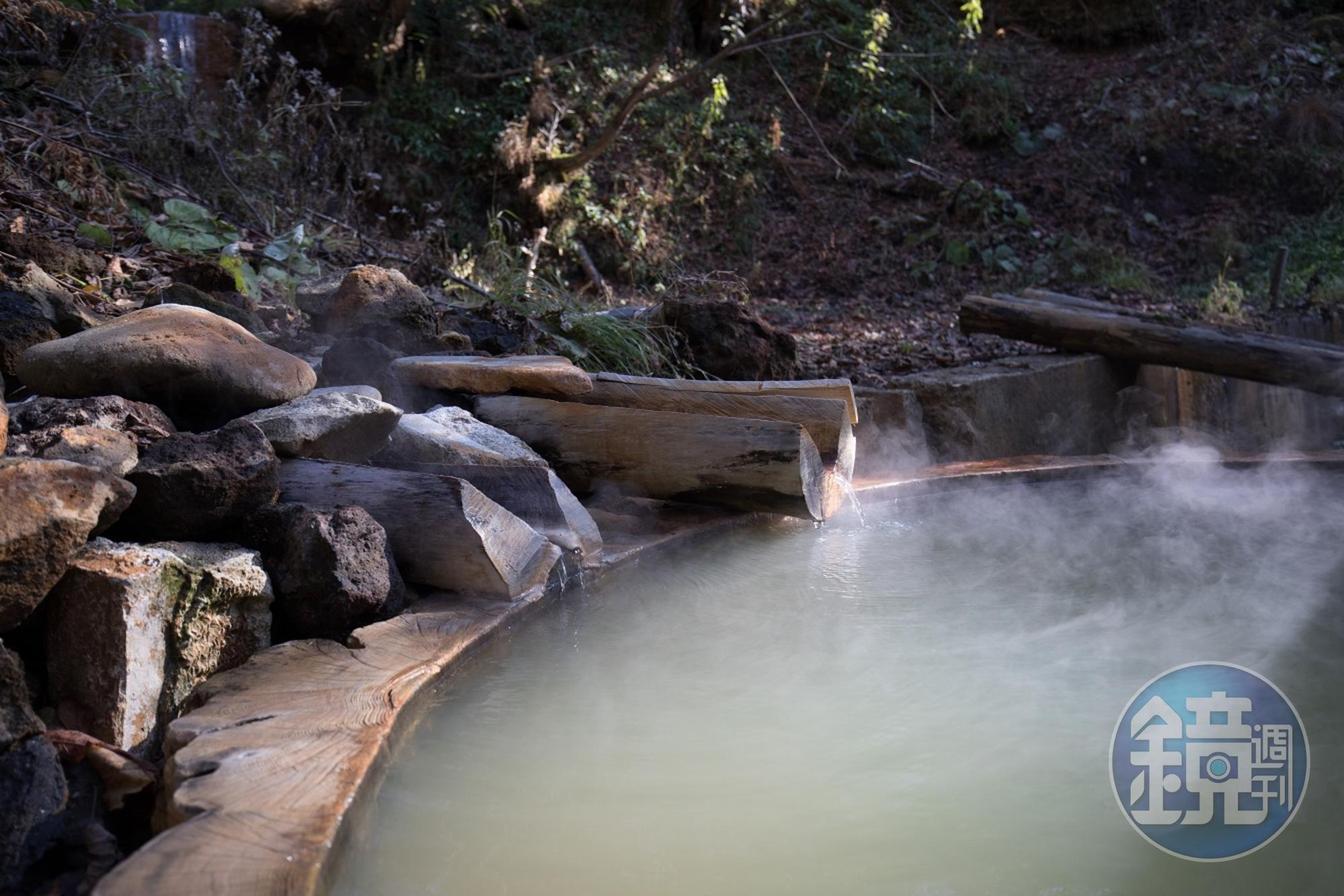 有人形容「幾稲鳴滝」為「孤獨的湯屋」。