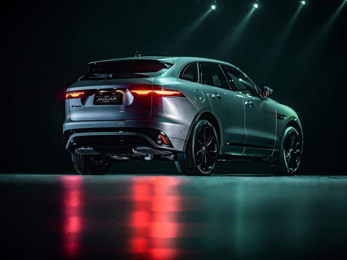 Jaguar Land Rover Taiwan 台灣捷豹路虎正式發表新世代New Jaguar F-PACE， 首批限量導入F-PACE P250 S與F-PACE P250 R-Dynamic S兩種車型編成，售價分別為新台幣278萬與299萬元起。(圖為P250 R-Dynamic S版本)