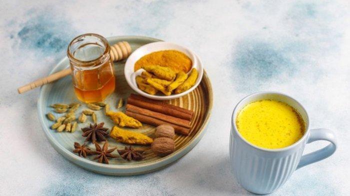 薑黃素為脂溶性,加在牛奶更容易被人體吸收。(示意圖,freepik)