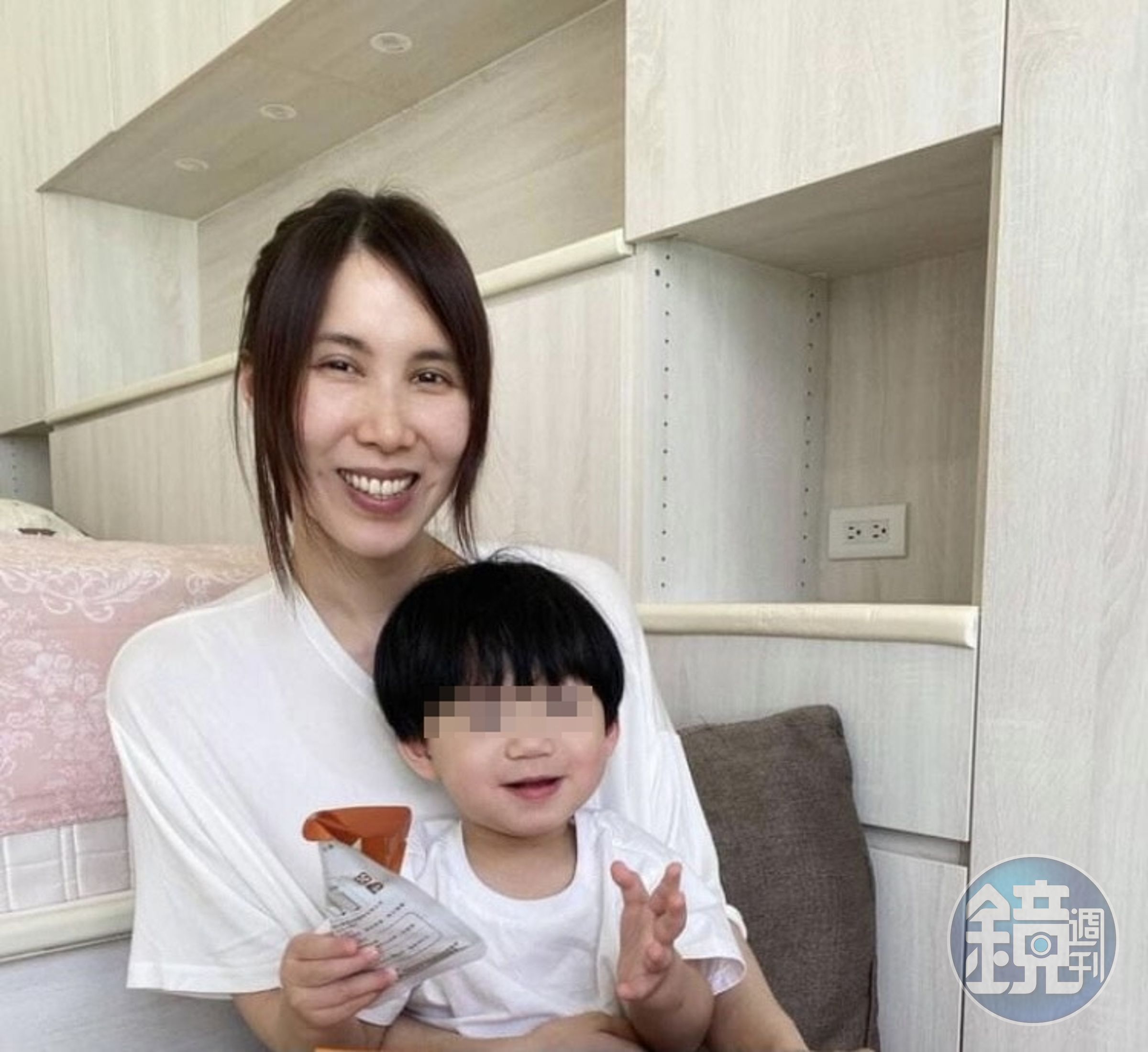 余苑綺下週就要住院準備動手術，她吐露心聲：「希望能盡快出院，不然會太想（孩子）」。（翻攝自臉書）