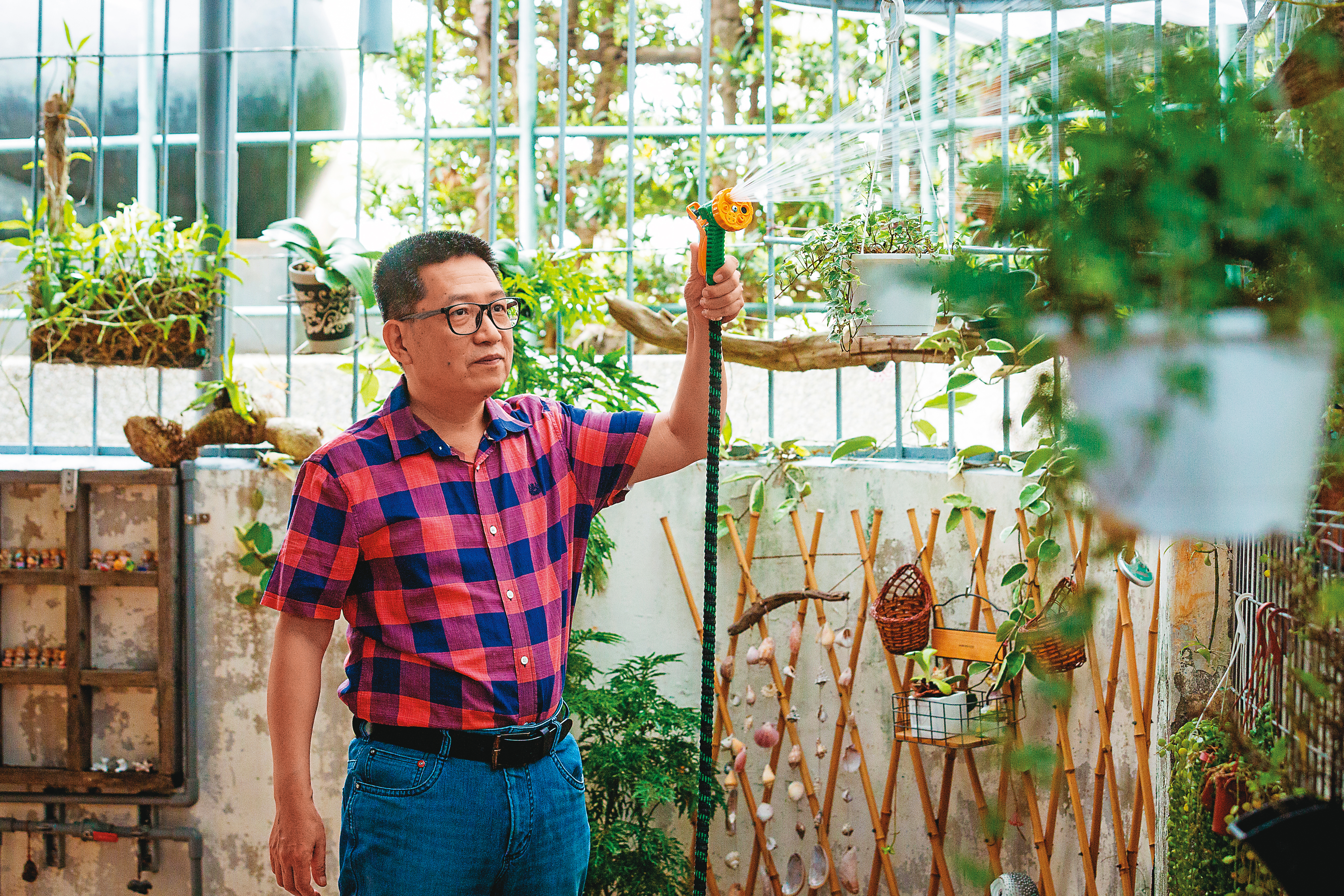 去年10月，王順興靠南帝1檔股票賺到位在天母、擁有庭院的好宅。