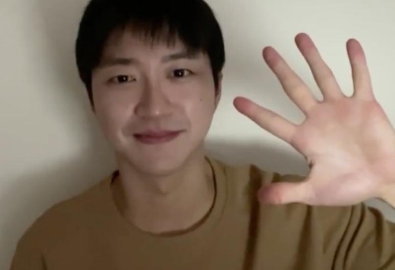 江宏傑在直播中,激動分享感動落淚的動容時刻。(華研國際提供)