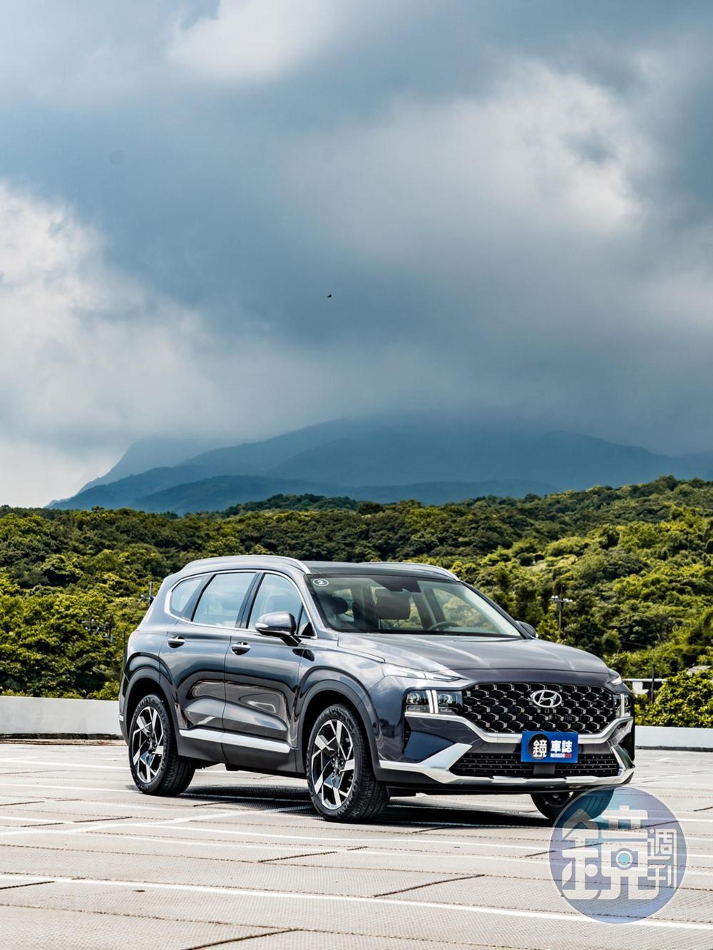 HYUNDAI Santa Fe GLD-C