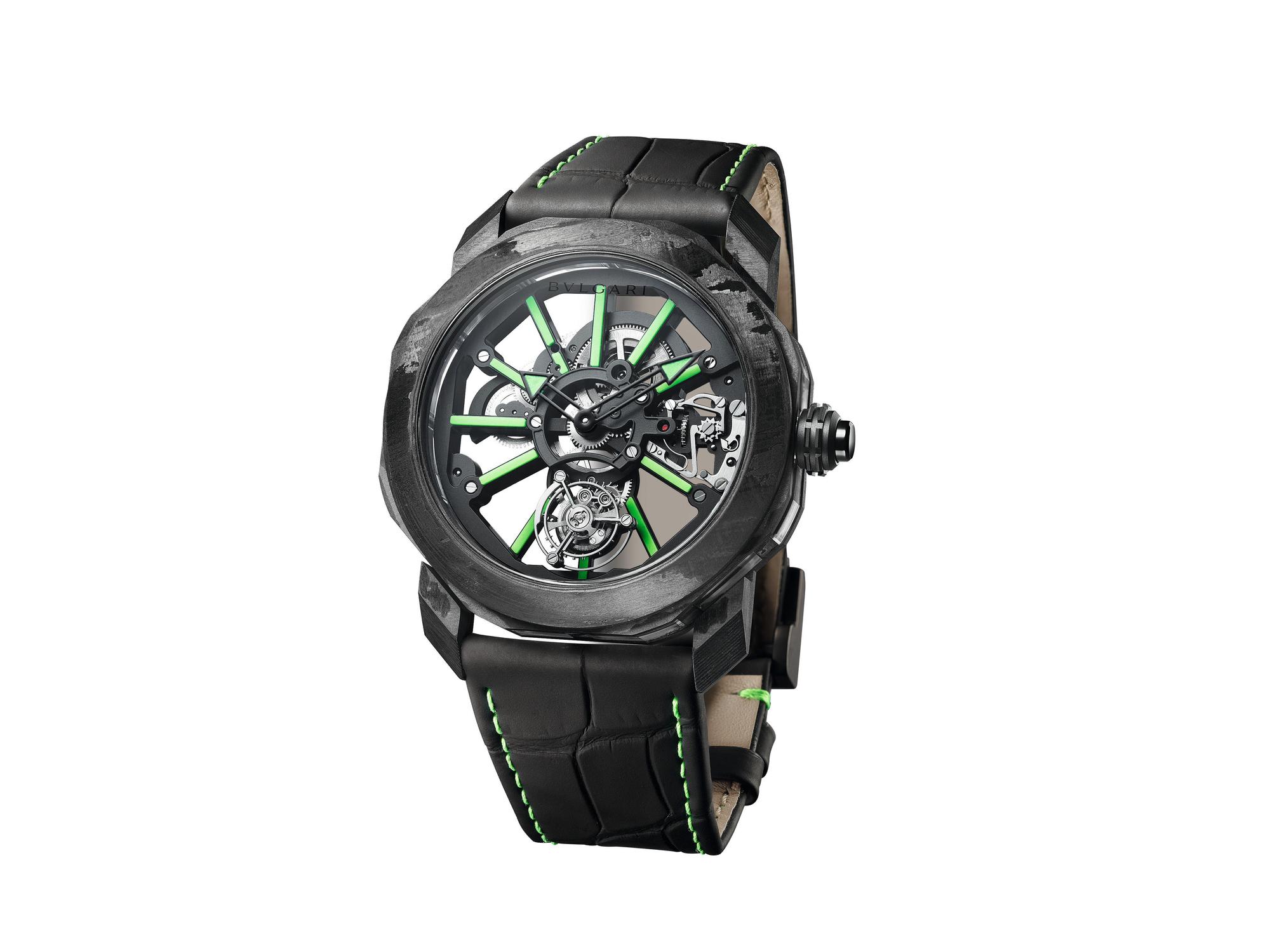 車銀優配戴OCTO ROMA TOURBILLON SAPHIR水晶陀飛輪腕錶NT$2,030,000。(BVLGARI提供)