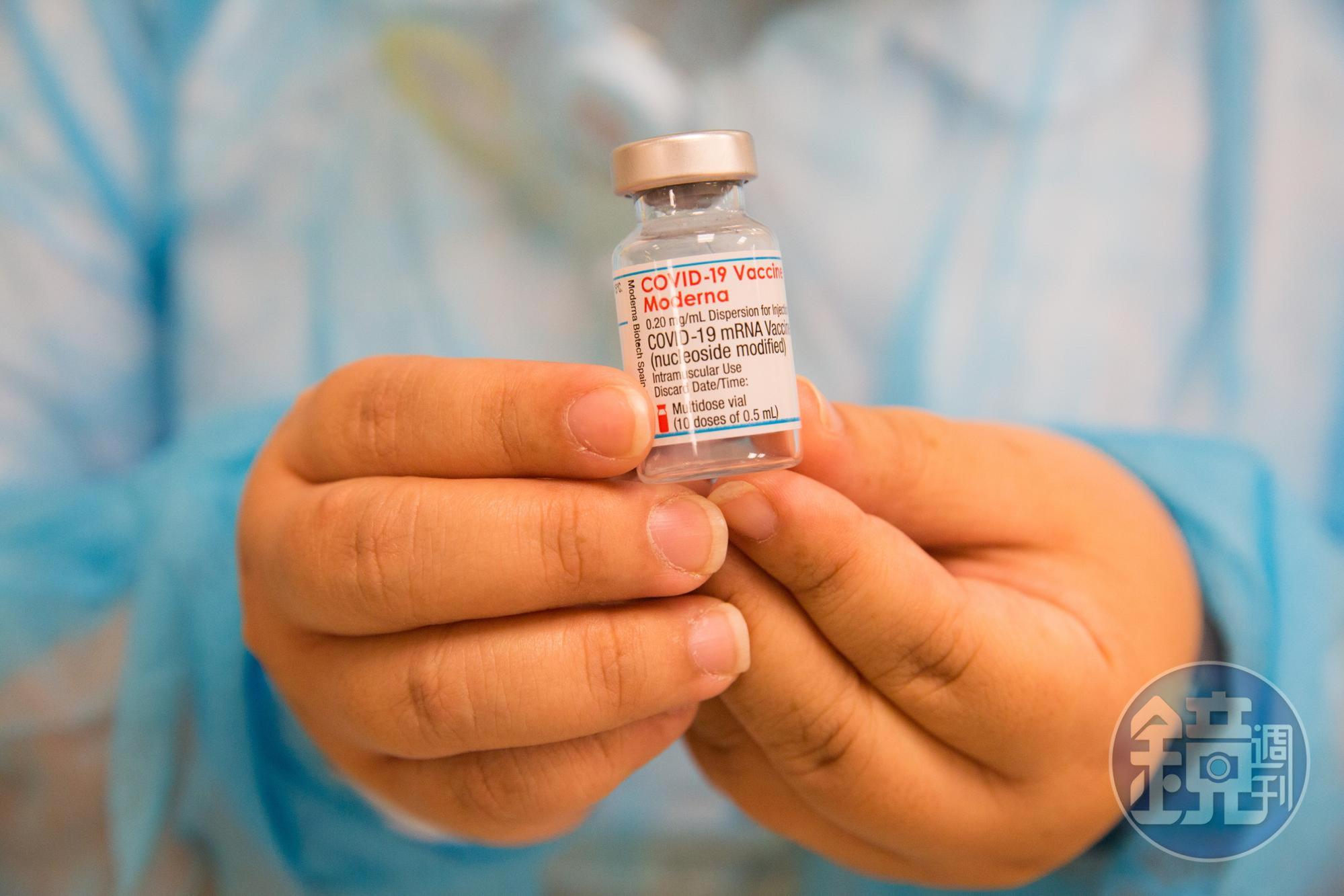 莫德納公司正式宣布與台簽約,未來兩年將提供3500萬劑疫苗。