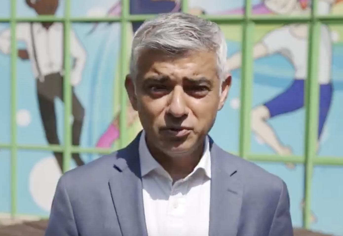 倫敦市長可汗(Sadiq Khan)宣布,市府將撥款90萬英鎊(約新台幣3,472萬)協助港人移民至英國。(翻攝Sadiq Khan推特)