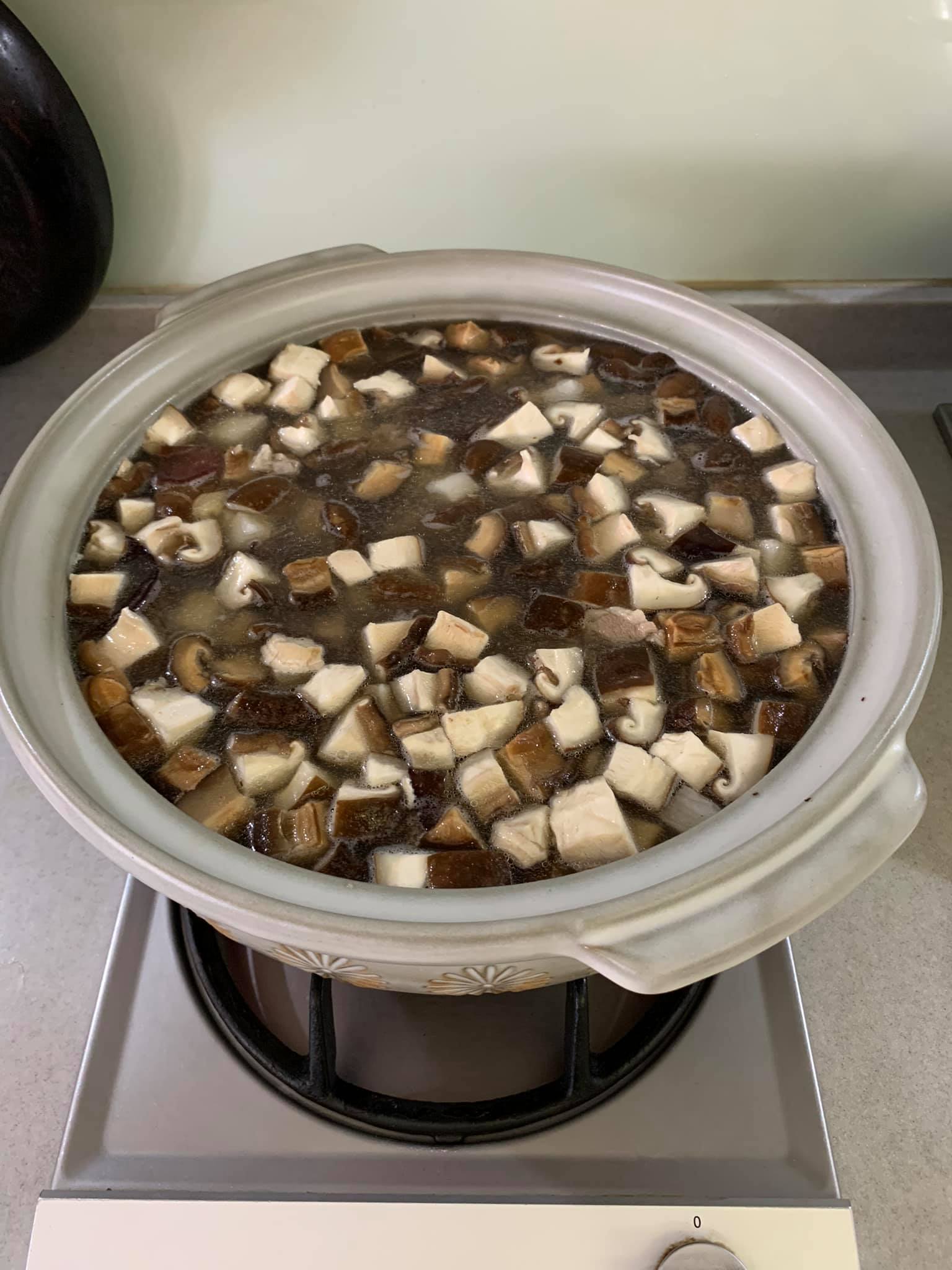 羊羹湯色極清。