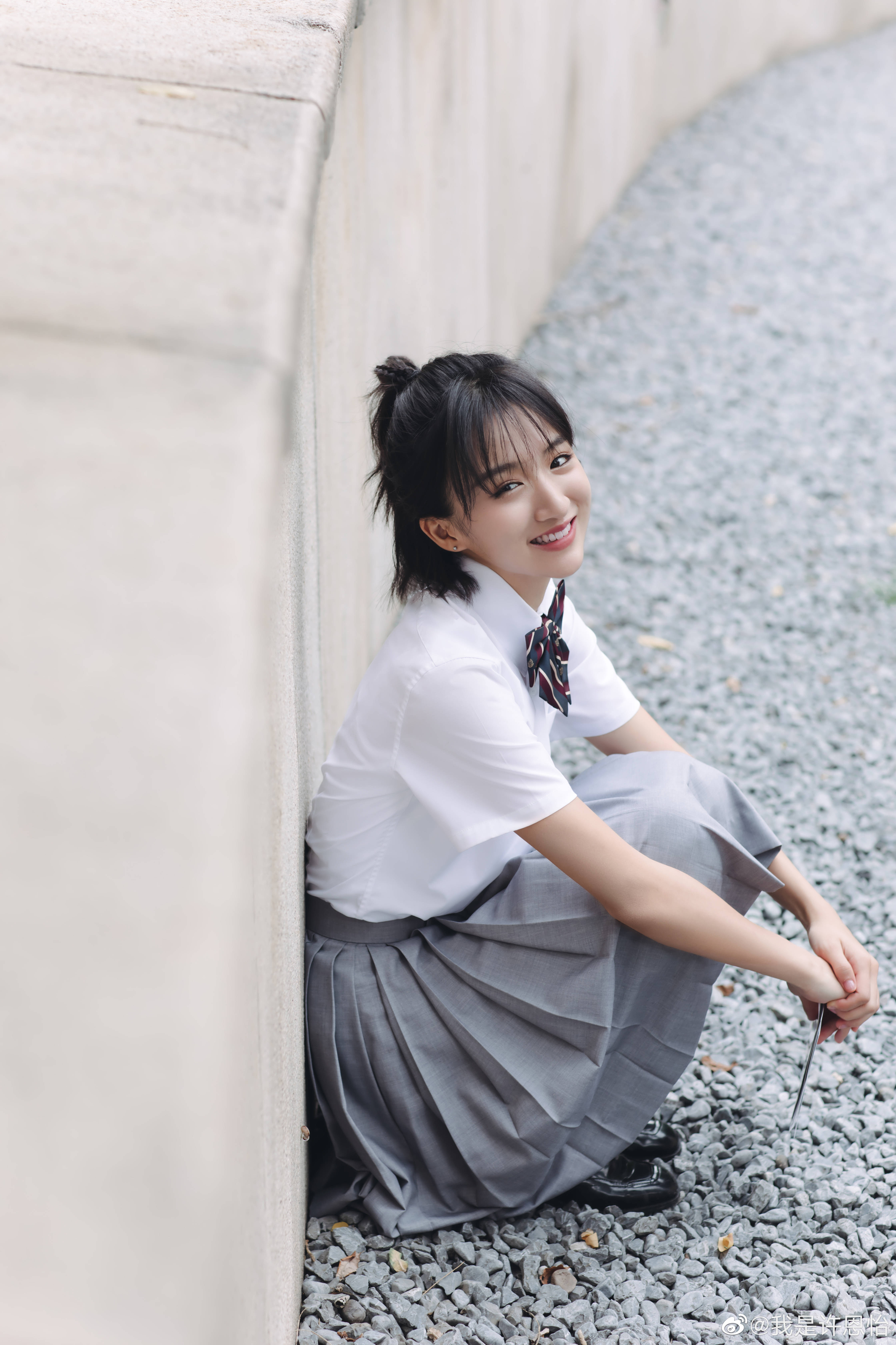 17歲的許恩怡正式進軍演藝圈，第一部電影即當女主角。(我是許恩怡微博)
