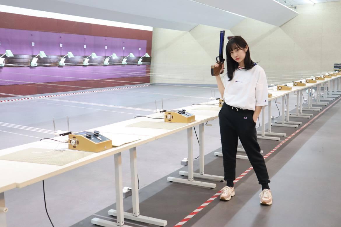 長相甜美的吳佳穎2016年里約奧運大失常，在女子10公尺空氣手槍繳出第19名的成績，讓她忍不住淚灑賽場。（翻攝自吳佳穎臉書粉專）