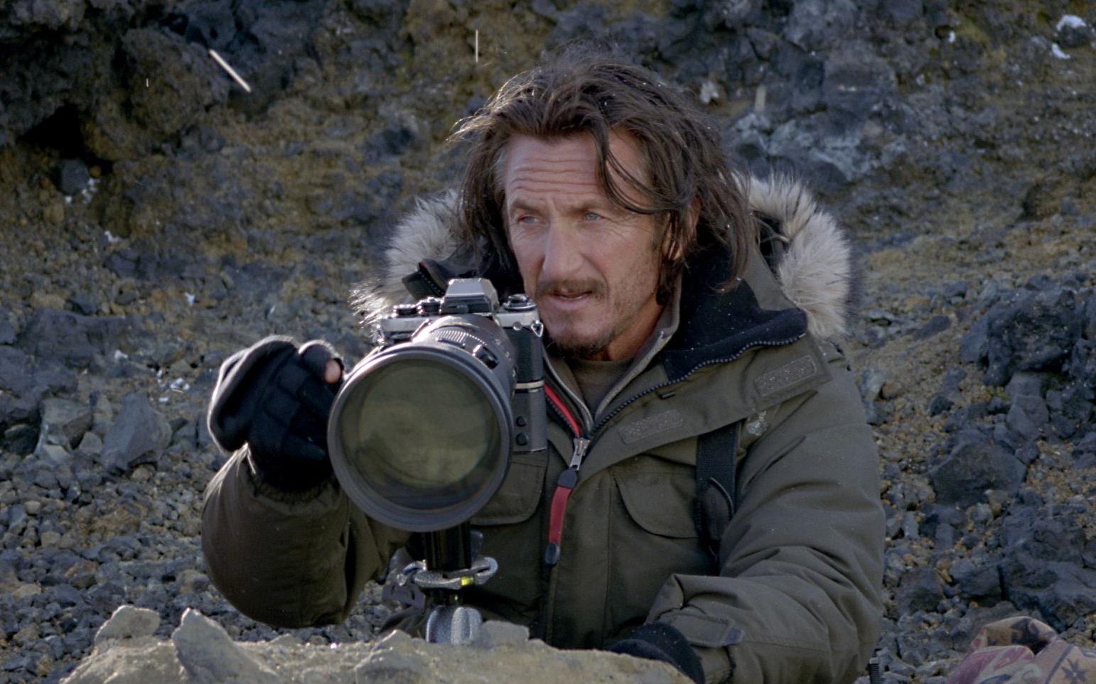 拿過兩次奧斯卡最佳男主角的西恩潘，要求劇組跟演員都去打疫苗，不然寧可罷工。（福斯影業提供）