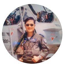 曾任空軍427聯隊副隊長的退役少將錢耀棟(圖),和謝姓港商密集往來,檢調懷疑他是中共吸收國軍高階將領的橋梁。(翻攝錢耀棟臉書)