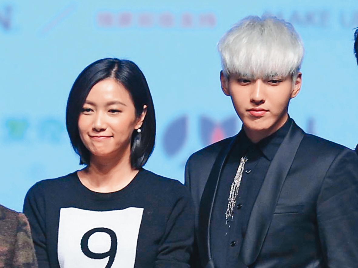 之前吳亦凡（右）演出徐靜蕾（左）的電影曾爆出「母子戀」，但後來因為女方跟黃立行的關係緊密，導致花邊不了了之。（東方IC）