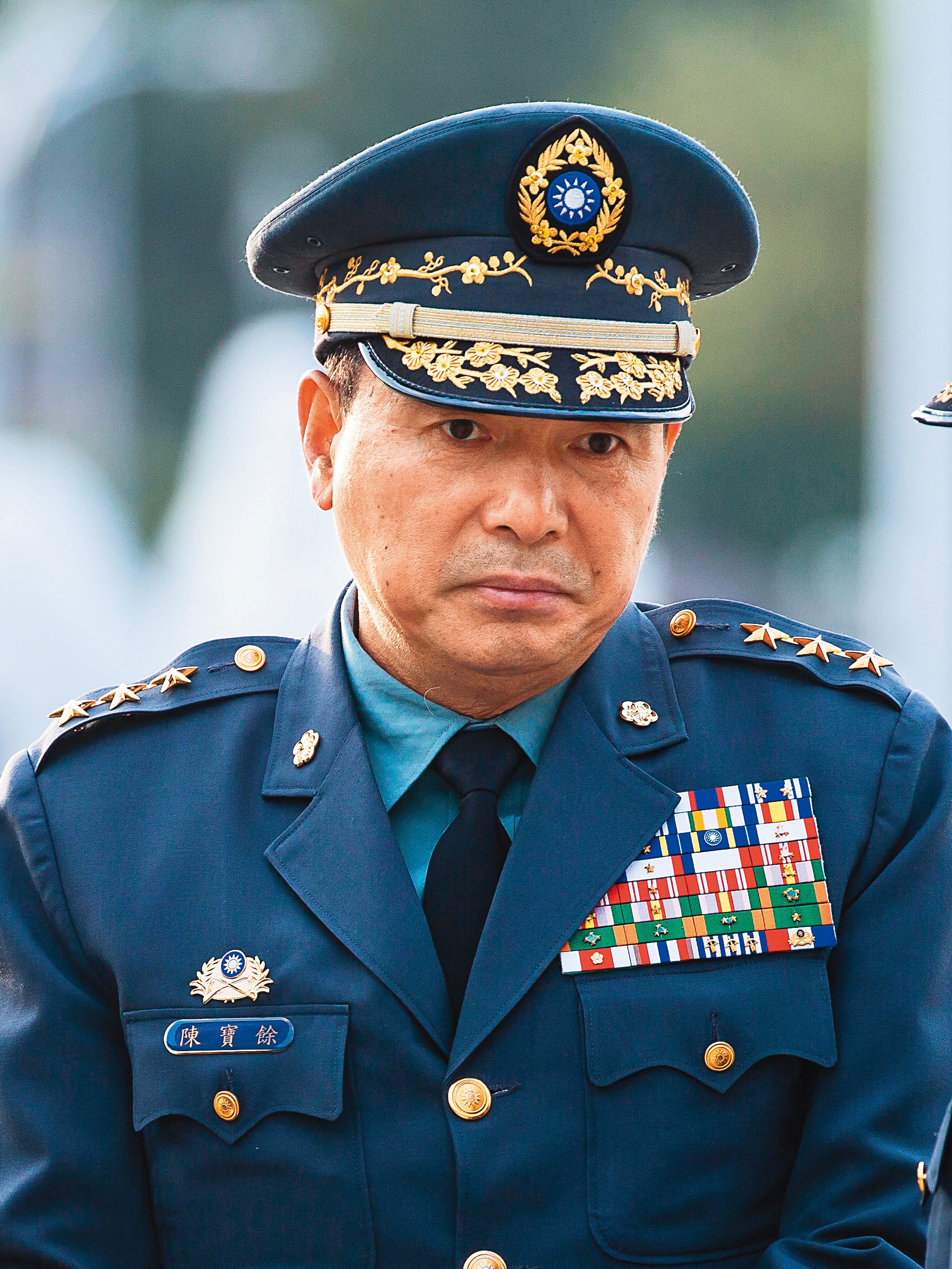 參謀總長由陸軍司令陳寶餘上將出任，令外界大感意外。