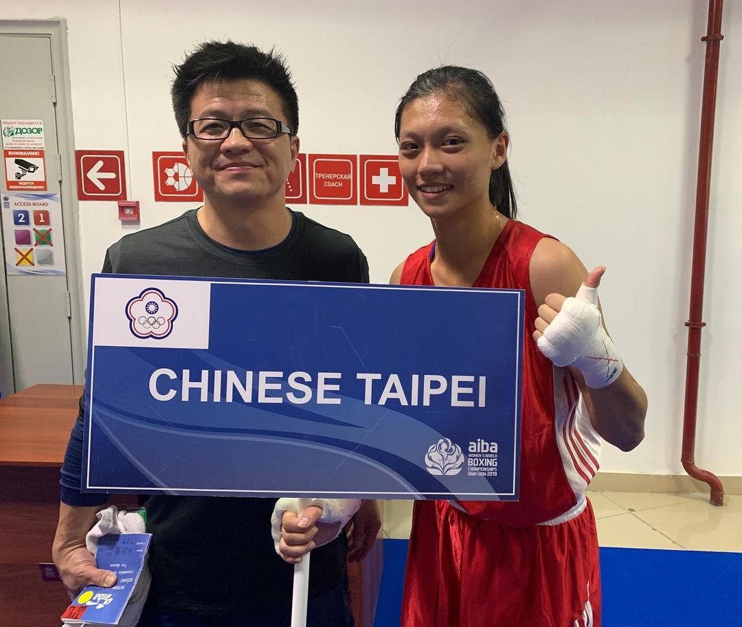 吳詩儀(右)首度踏上奧運殿堂,第一輪比賽就成功晉級。(翻攝自吳詩儀IG)