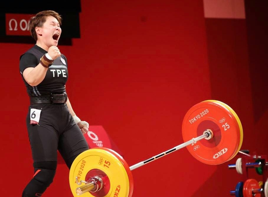 台灣好手陳玟卉舉重加總拿下230公斤成績，今晚再幫助台灣爭取一面舉重銅牌。（體育署提供）