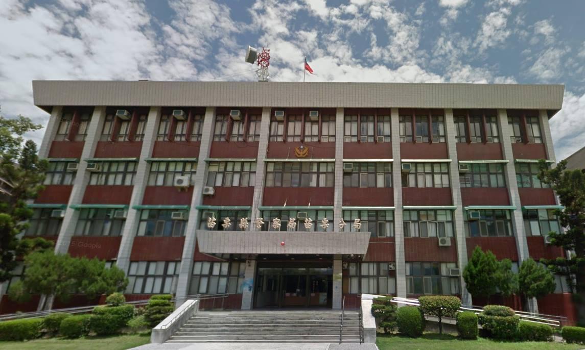 今（28）日下午舅舅拿刀殺害7歲侄子後畏罪自殺身亡，圖為苗栗警察分局。（警方提供）