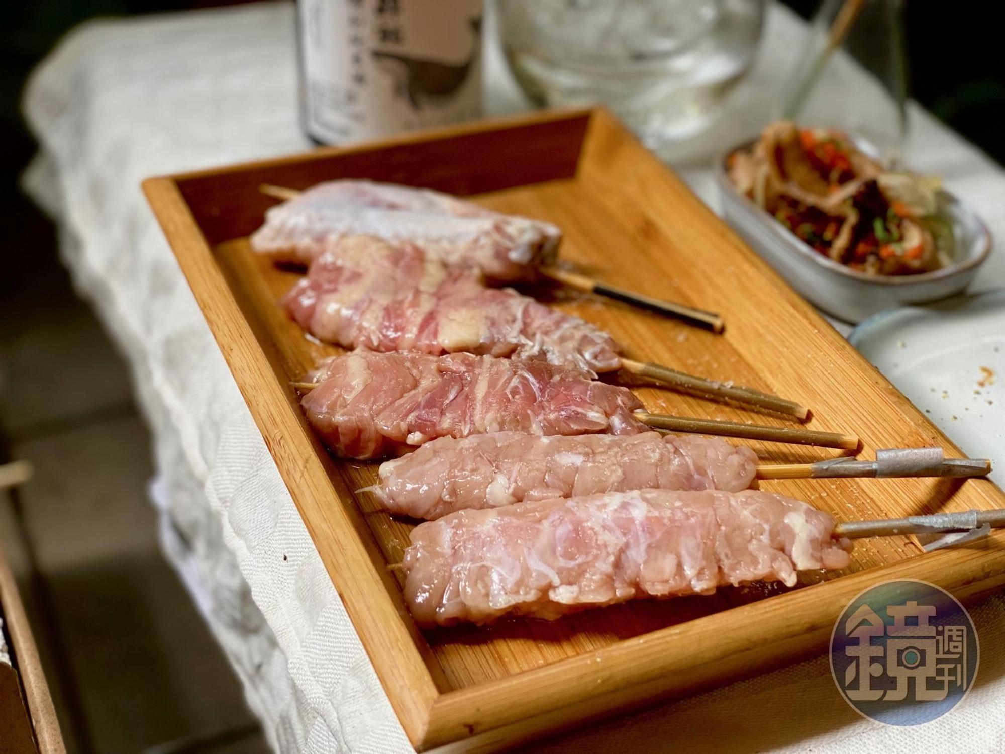 橫隔膜與雞脖側肉可做成鹽烤、醬烤二種風味。