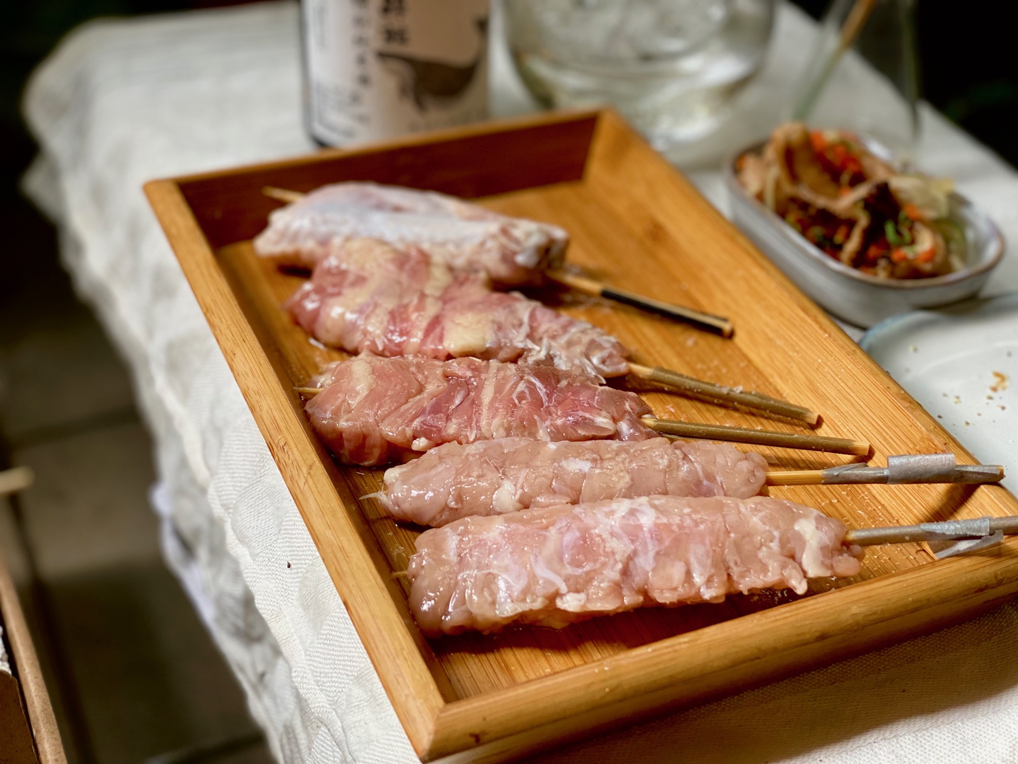 橫隔膜與雞脖側肉可做成鹽烤、醬烤二種風味。