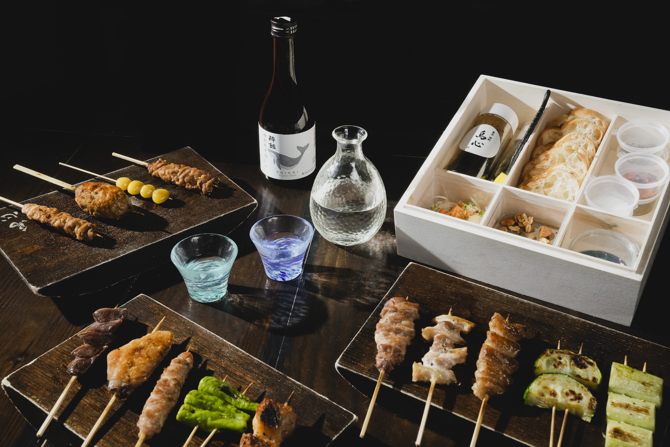 加入FineDayClub會員,即可購買期間限定的「東京職人燒鳥餐酒組」。(2,800元/組,FineDayClub提供)