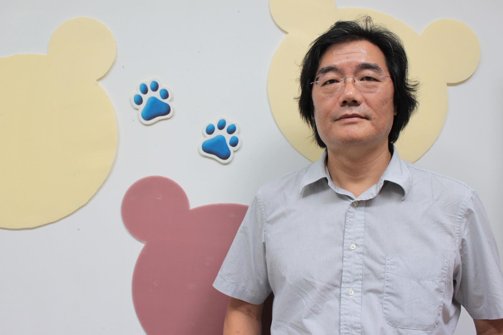 學者裴家騏長年研究原住民族狩獵文化的生態知識。(翻攝自原民會官網)