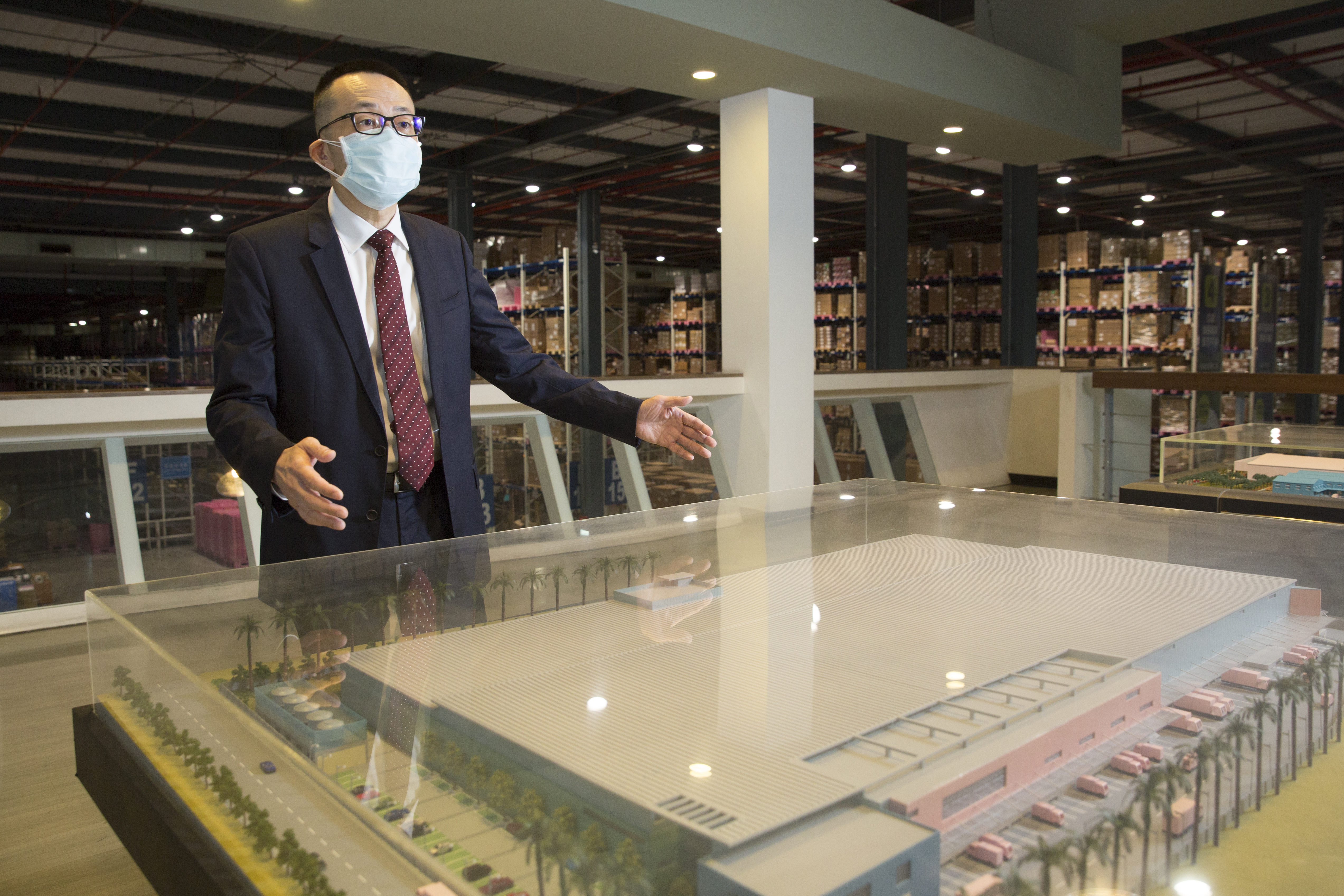 面對前所未見的疫情，周志鴻與團隊去年已超前部署，對內籌組風險管理小組，做危機應變。