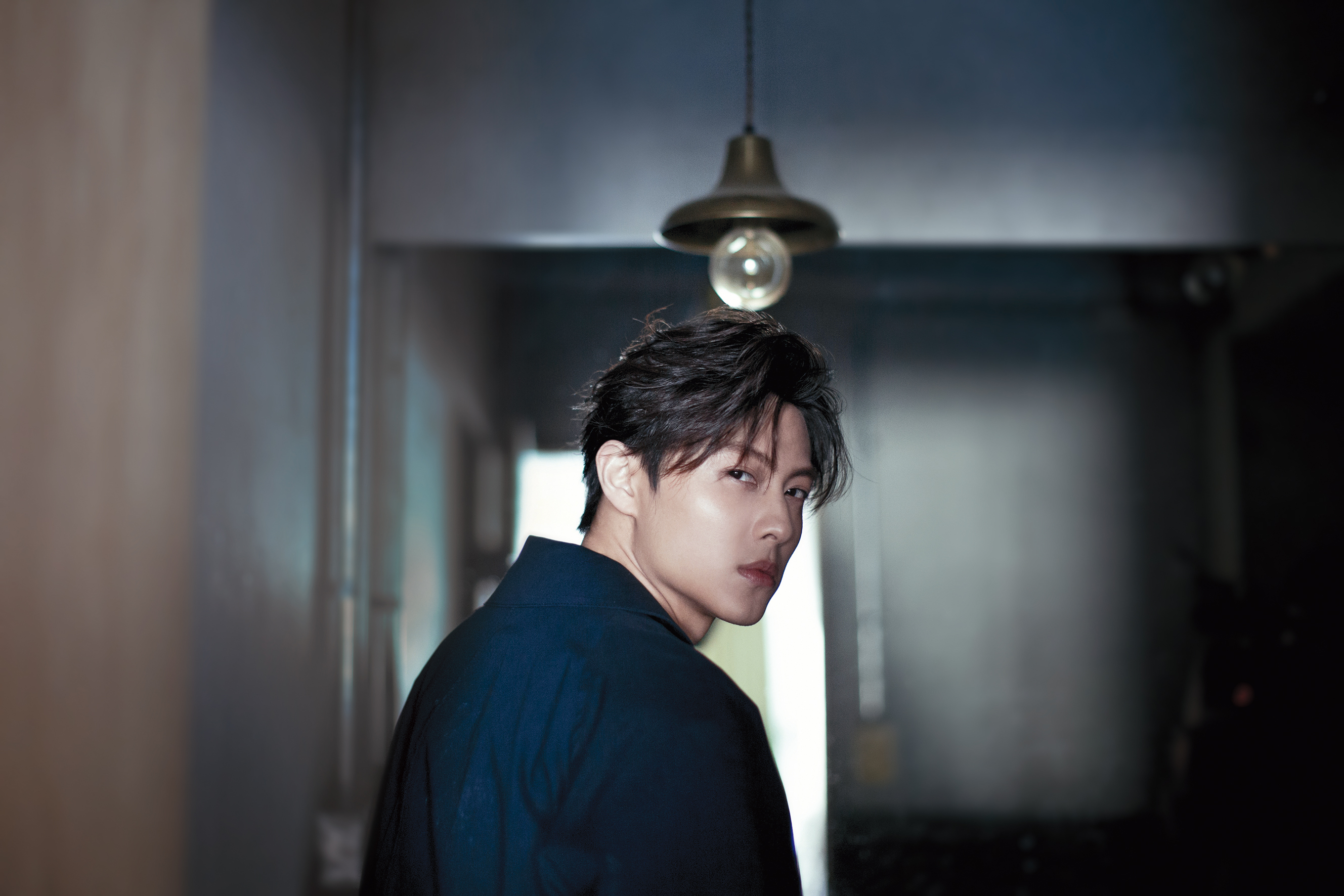 邱勝翊說自己是一個傳統的男生， 結婚會是人生必要的選項。 然而感情的事太難說， 「只能先把想做的事做好。」