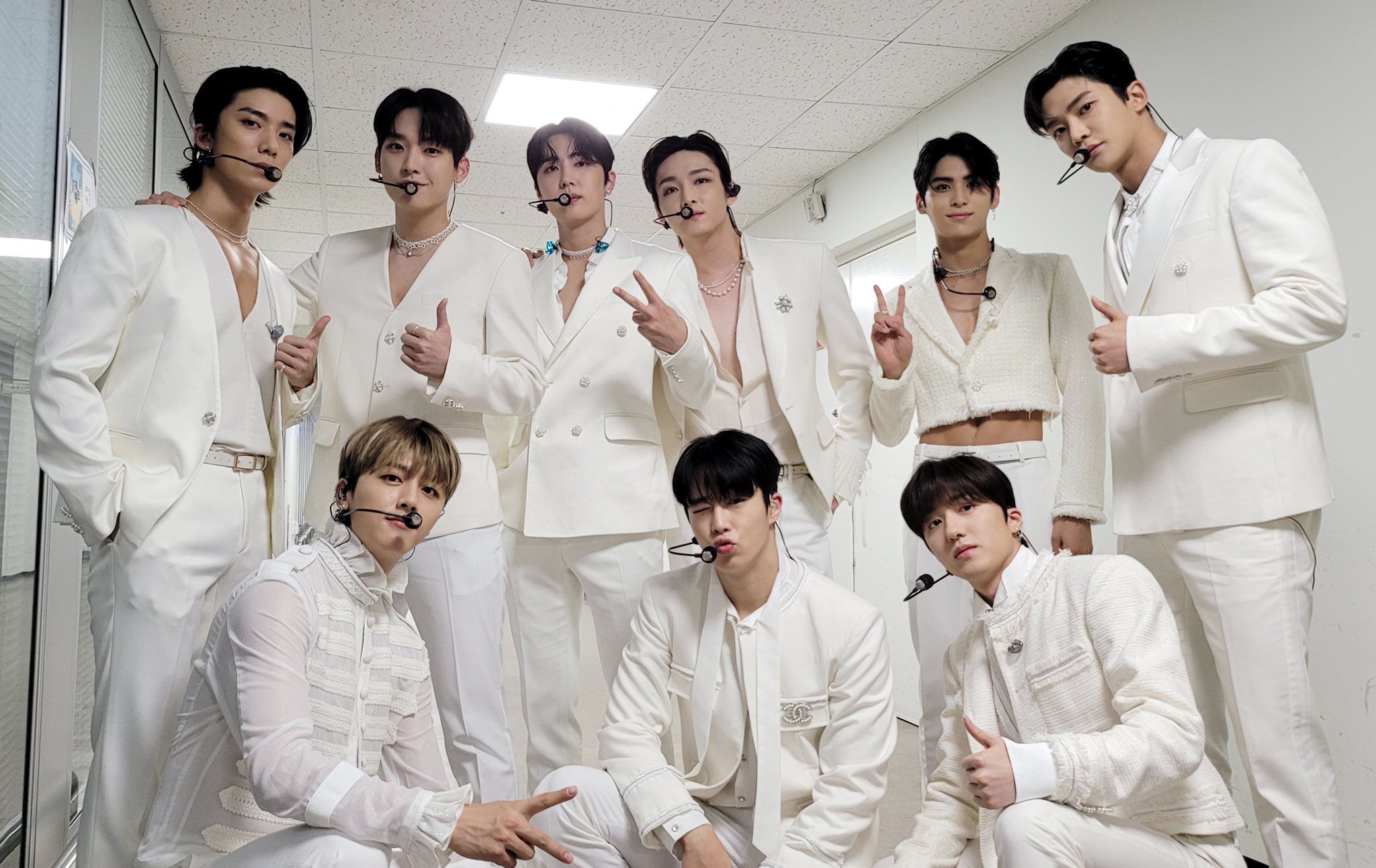 SF9帶著新曲回歸，每次打歌的舞台造型都令粉絲驚豔。（翻攝自SF9 FANCLUB Twitter）