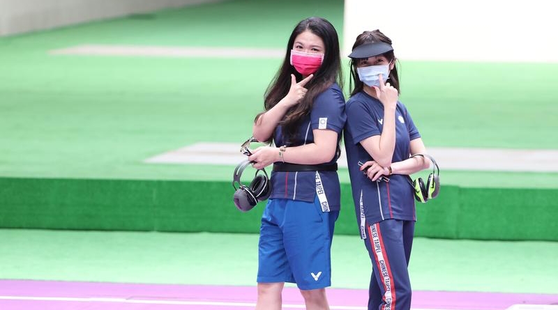 「證件妹」吳佳穎與「媽媽選手」田家榛今日出戰女子25公尺手槍資格賽。（體育署提供）