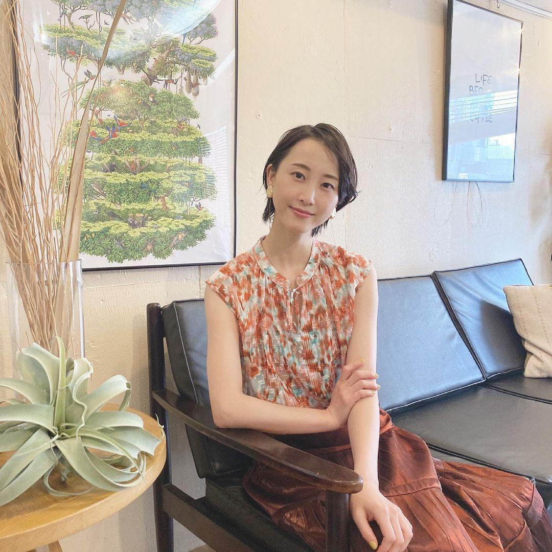 松井玲奈雖不是密切接觸者,但自主接受PCR篩檢後也確診。(翻攝自松井玲奈Instagram)