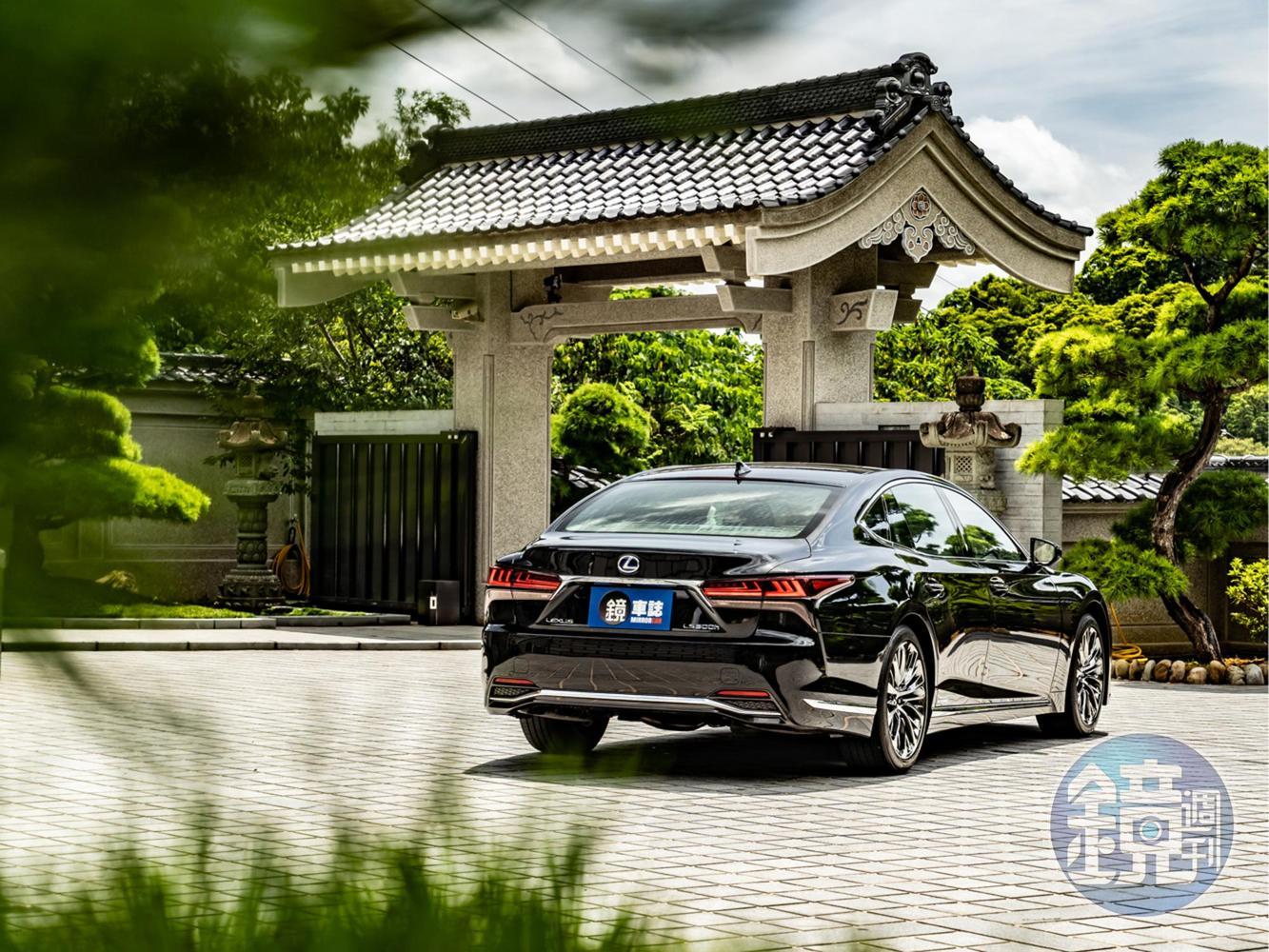 LEXUS LS 500h旗艦版