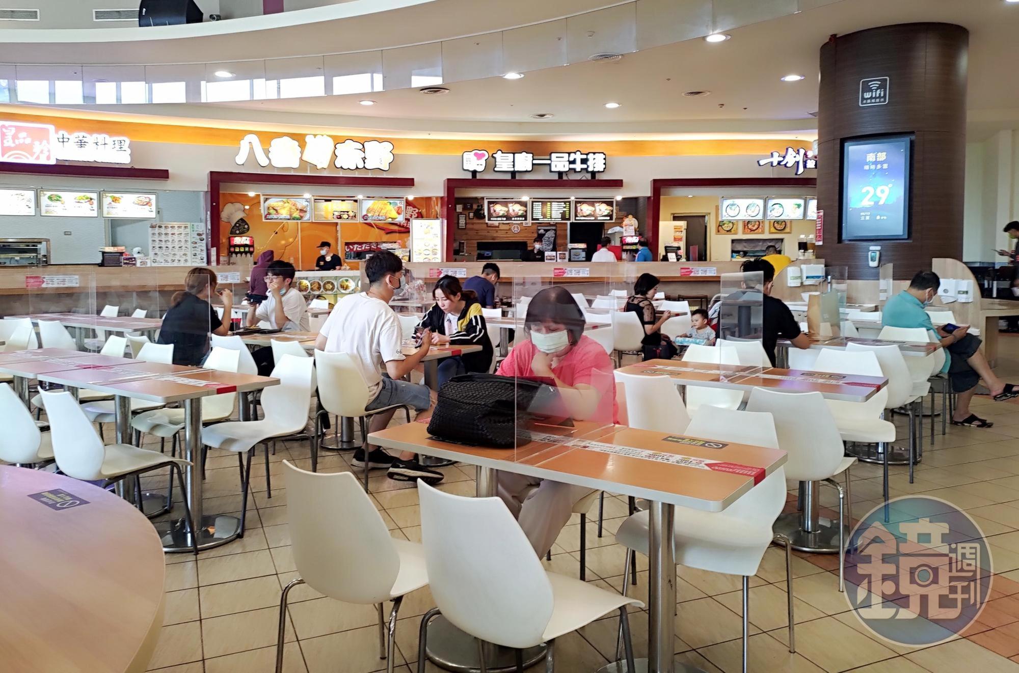 雙北共同宣布，明（3日）起餐廳開放內用。（本刊資料照）