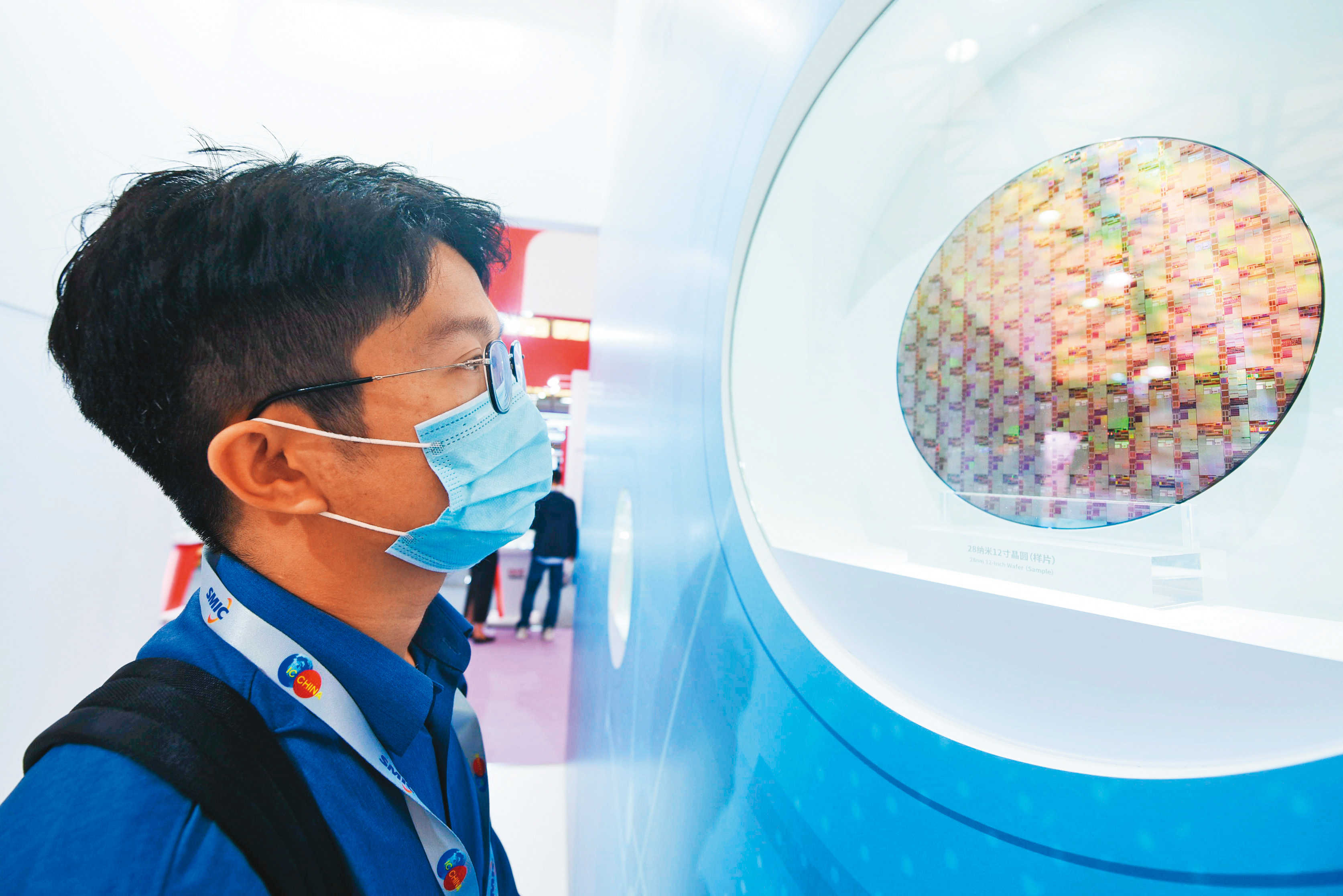 中國股市近期出現崩跌，不過，一些硬科技族群表現亮眼，例如晶圓代工廠中芯國際。（東方IC）