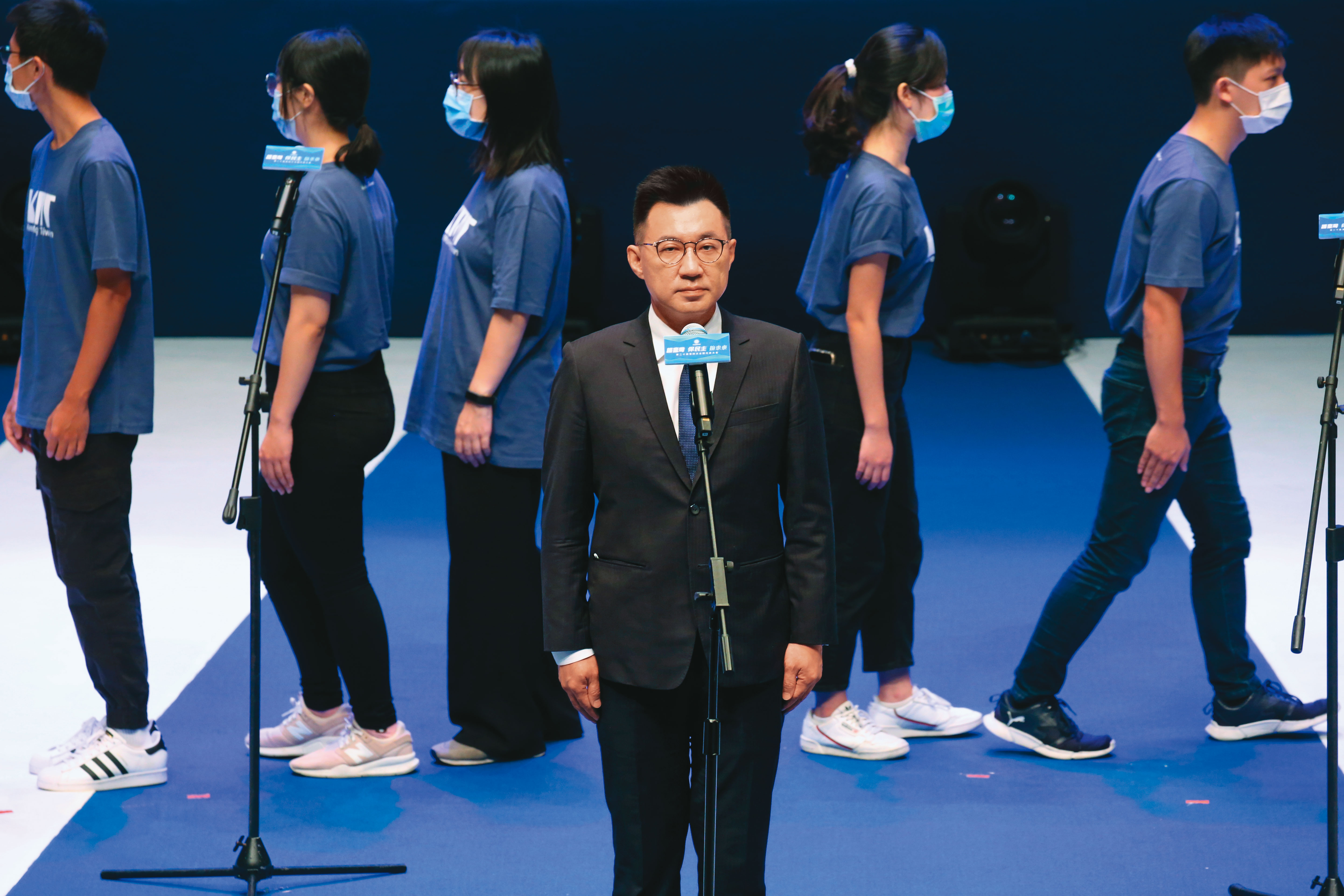 挺江派醞釀在朱立倫正式登記參選黨主席後,串聯黨內勢力逼朱對2024年大選表態。