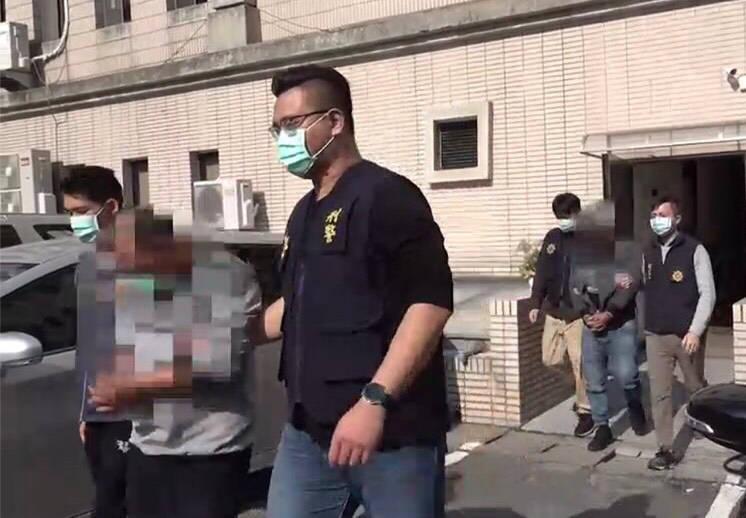警方李、許將兩名藥頭移送法辦。（警方提供）