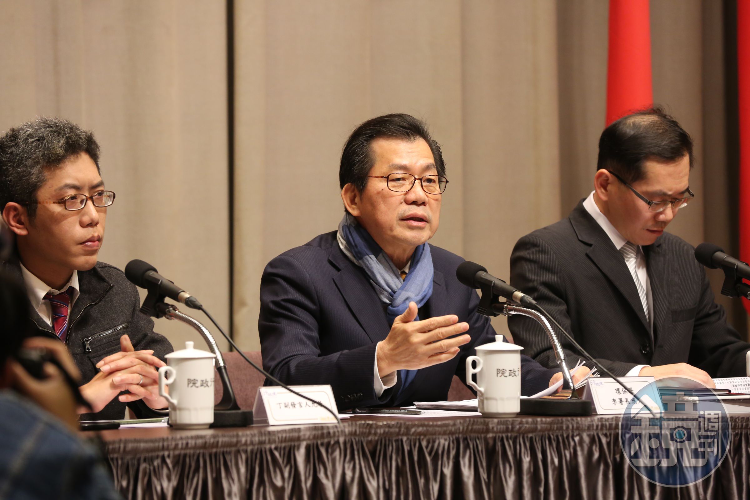 我國駐泰代表李應元（中）今日無預警宣布請辭，總統府也證實9月起生效。（本刊資料照）