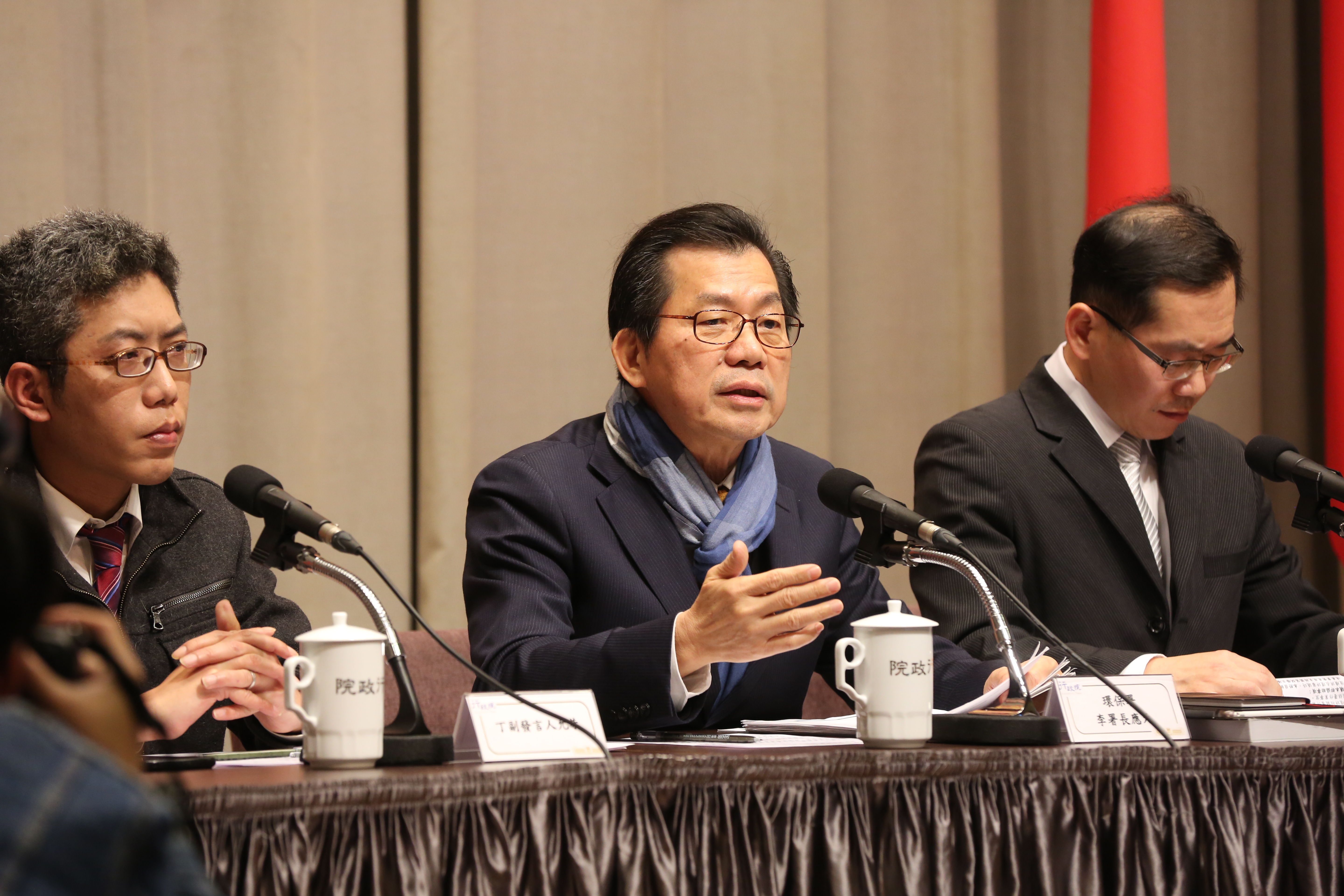 我國駐泰代表李應元（中）今日無預警宣布請辭，總統府也證實9月起生效。（本刊資料照）