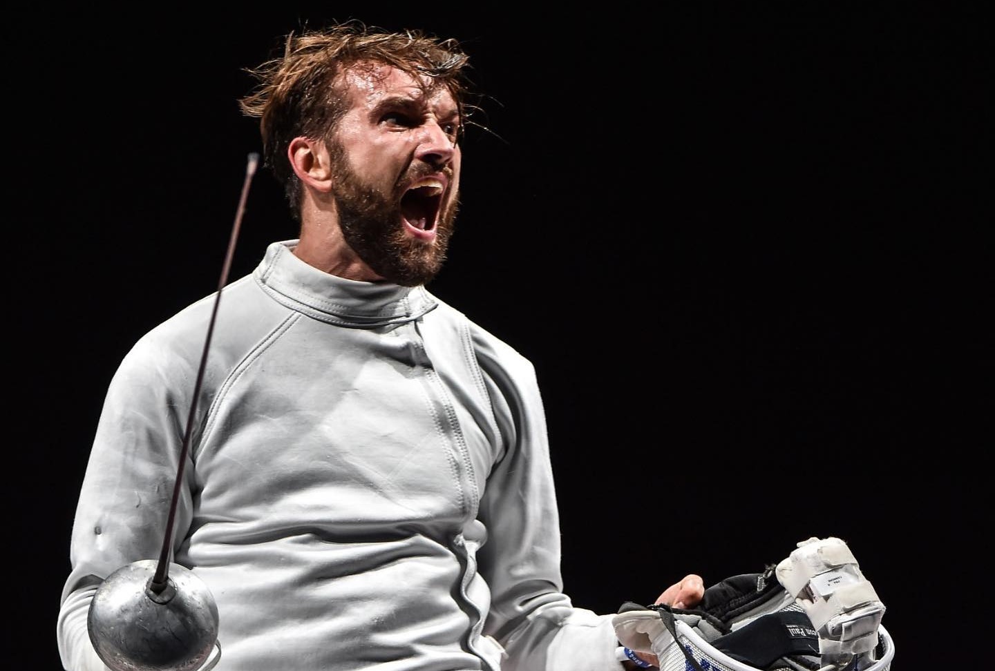 卡儂尼在東奧一路過關斬將,寫下驚奇奪金之旅。(翻攝自FIE - International Fencing Federation臉書)