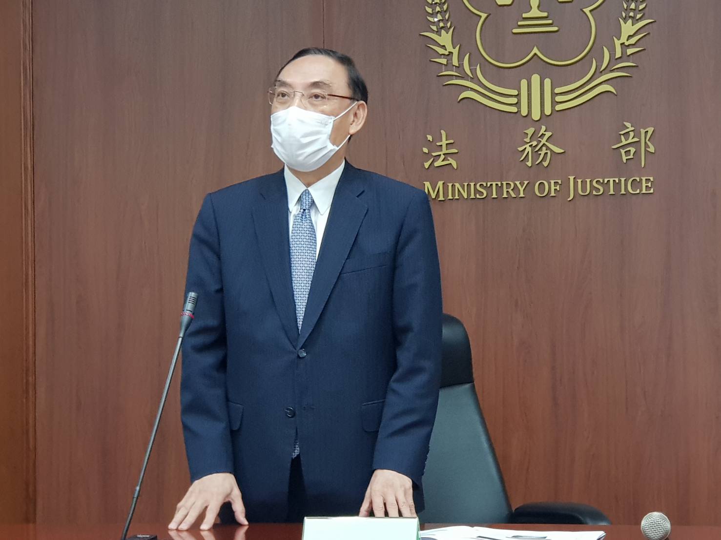 法務部長蔡清祥不但大力讚揚林明誼的表現，還透露未來司法互助還會再傳捷報。