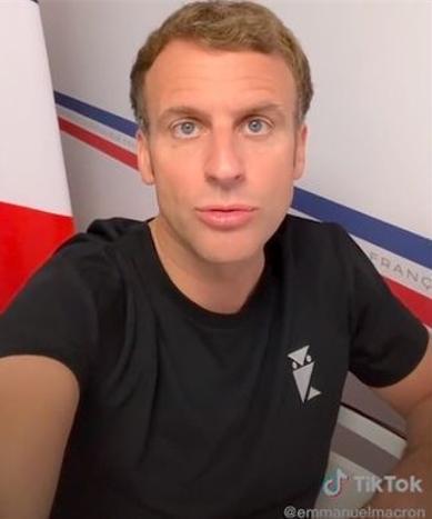 馬克宏的T恤意外引發全球討論。(翻攝Emmanuel Macron Tik Tok)